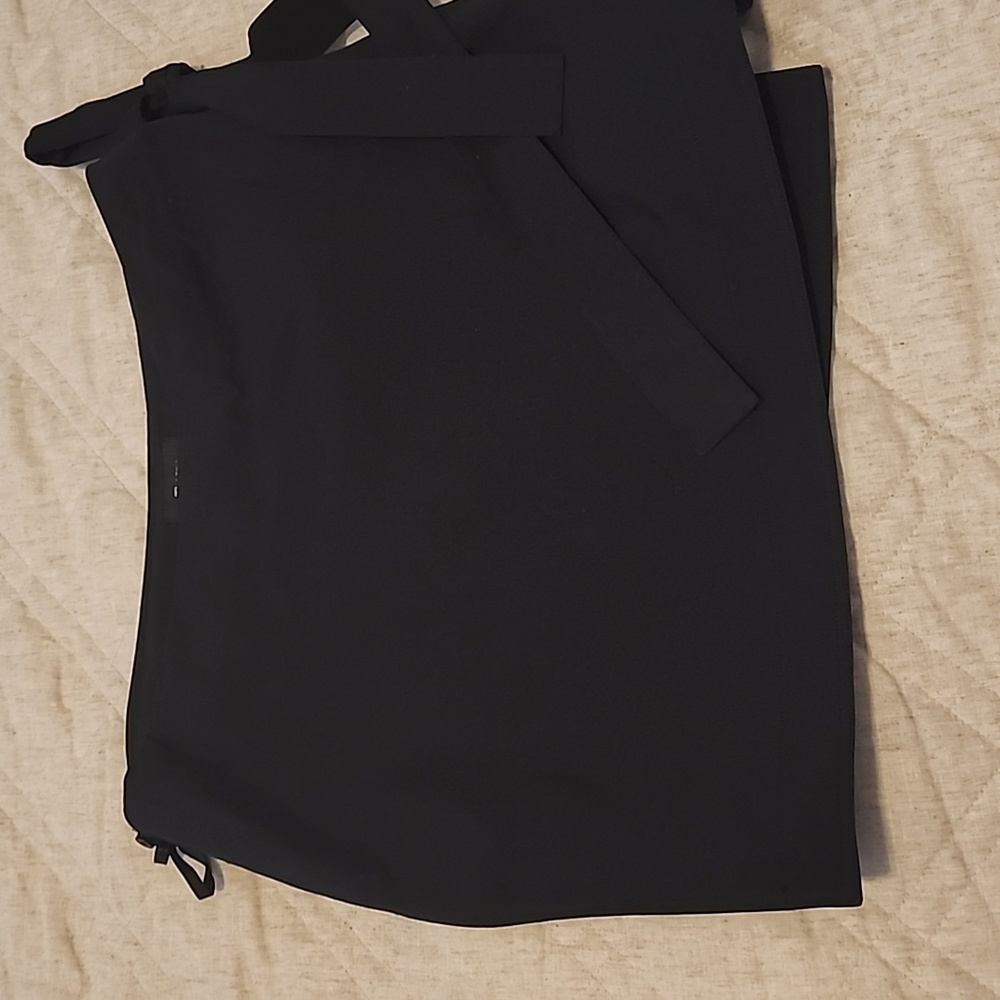 THEORY Black cross over Skirt